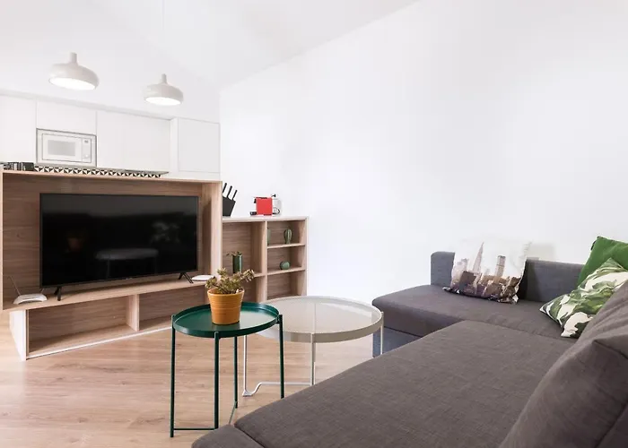 Moderno En Apartment *