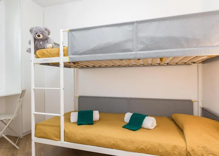 Moderno En Apartment